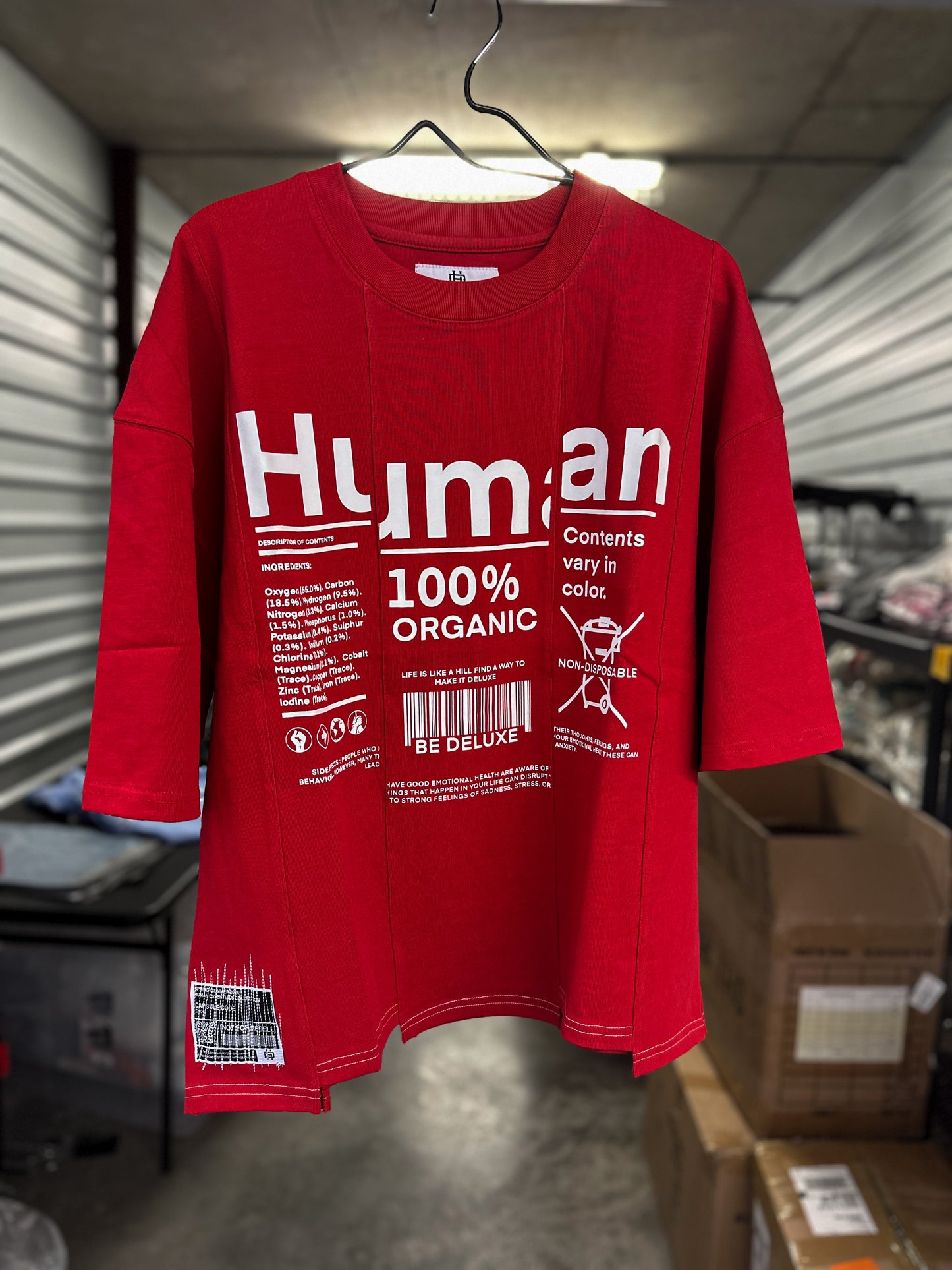 DELUXE HUMAN TEE