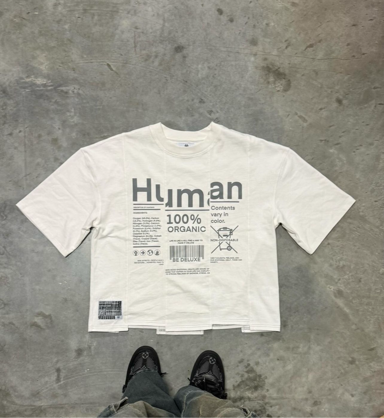 DELUXE HUMAN TEE