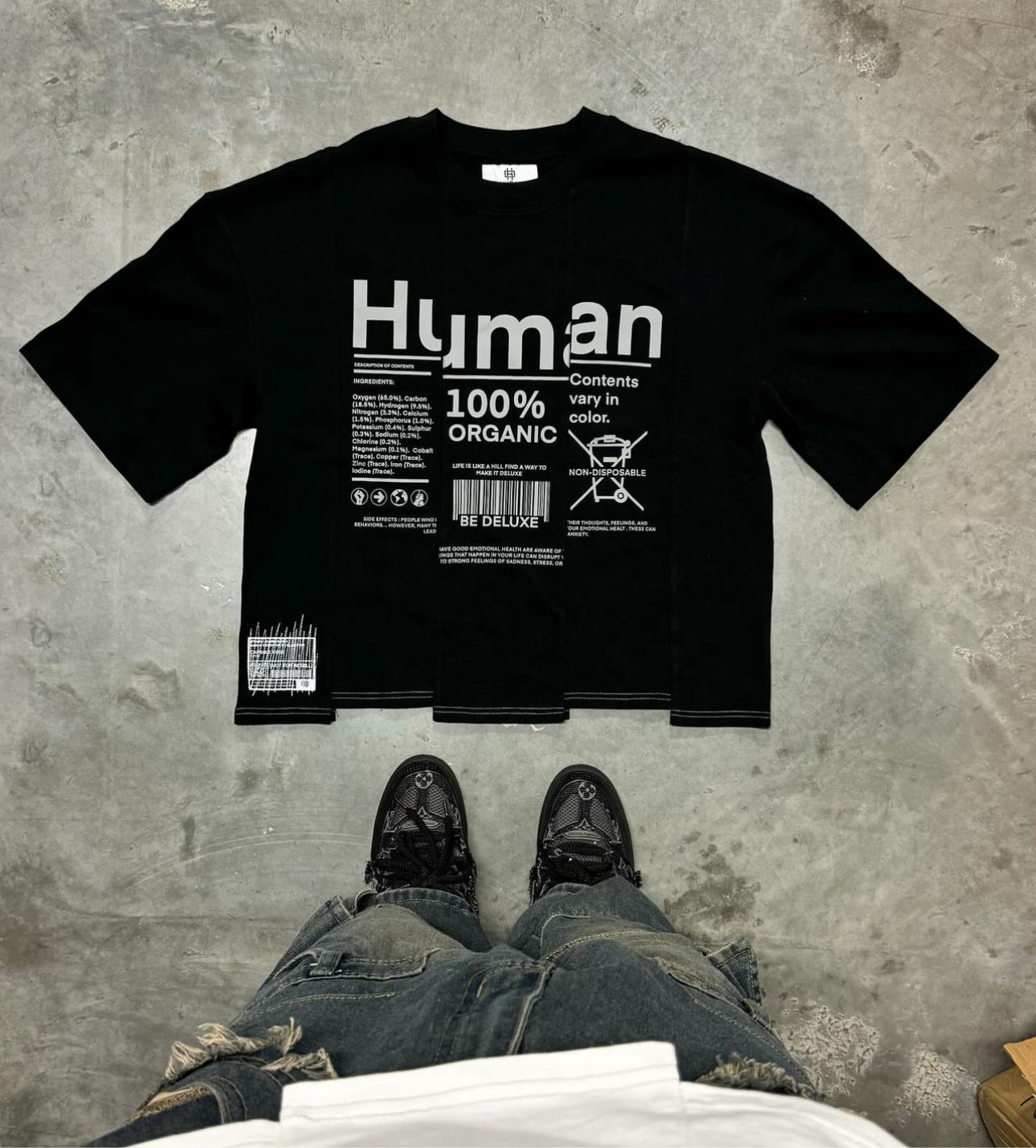 DELUXE HUMAN TEE