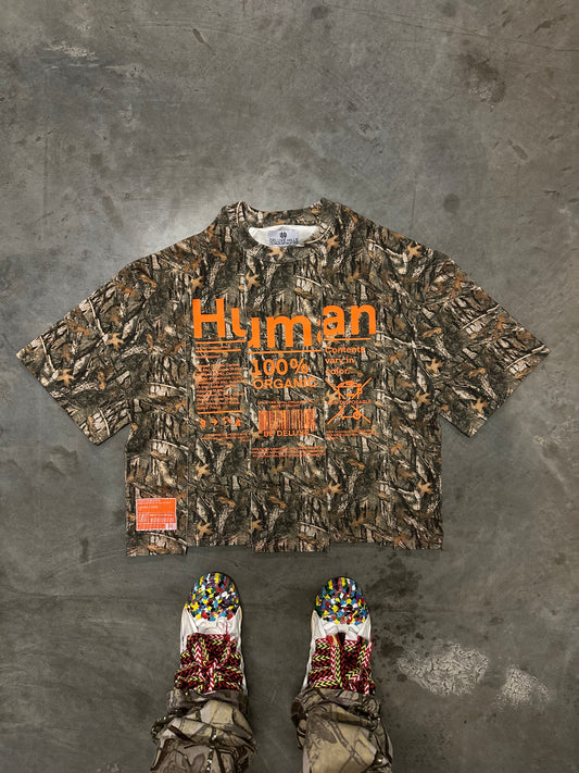 DELUXE HUMAN TEE